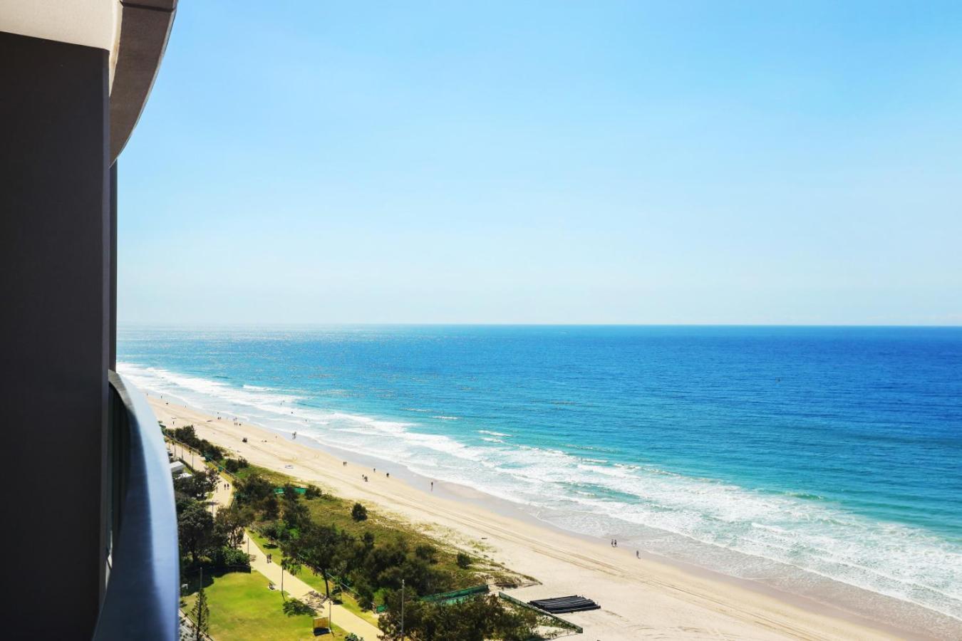 Rhapsody Surfers Paradise Beachfront Sleeps 6 - Optimise Bnb Gold Coast Zewnętrze zdjęcie